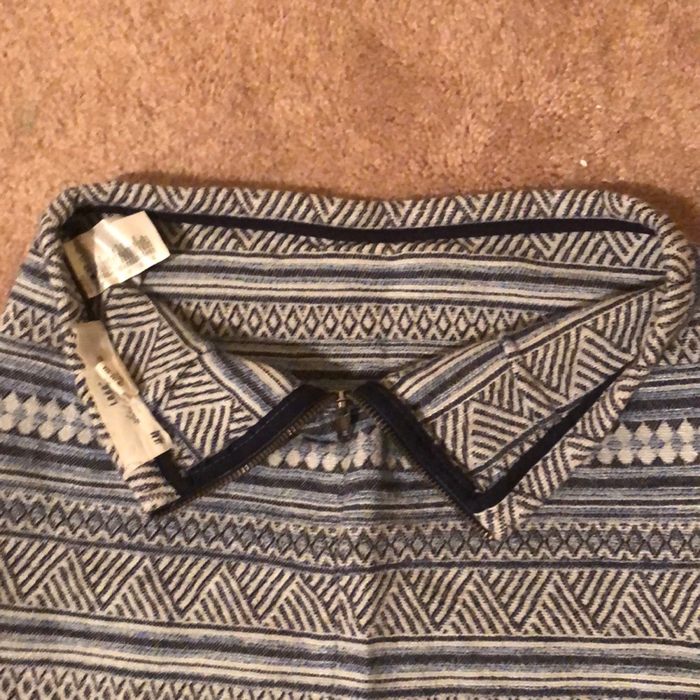 H&M Skirt - Picture 2 of 2